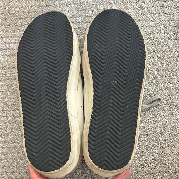 Women’s Golden Goose sneakers - Picture 4 of 4